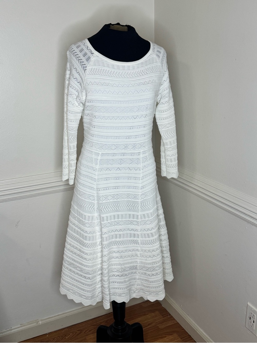 ANTONIO MELANI White Long Sleeve Textured Fit-and-Flare Dress